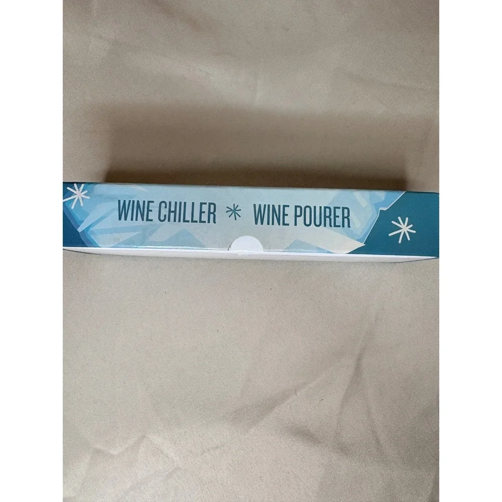The Traveling Vineyard Arctic Pole Wine Chiller and Wine Pourer Set Silver NIB